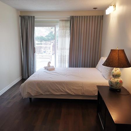 Private Rooms In House In North York Shared Kitchen Toronto Eksteriør billede